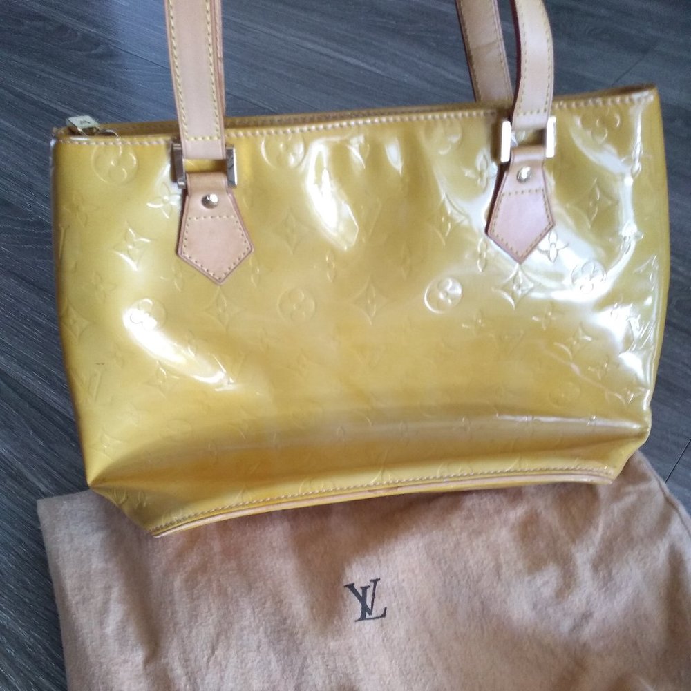 SOLD-Louis Vuitton Vernis Bag Yellowgold